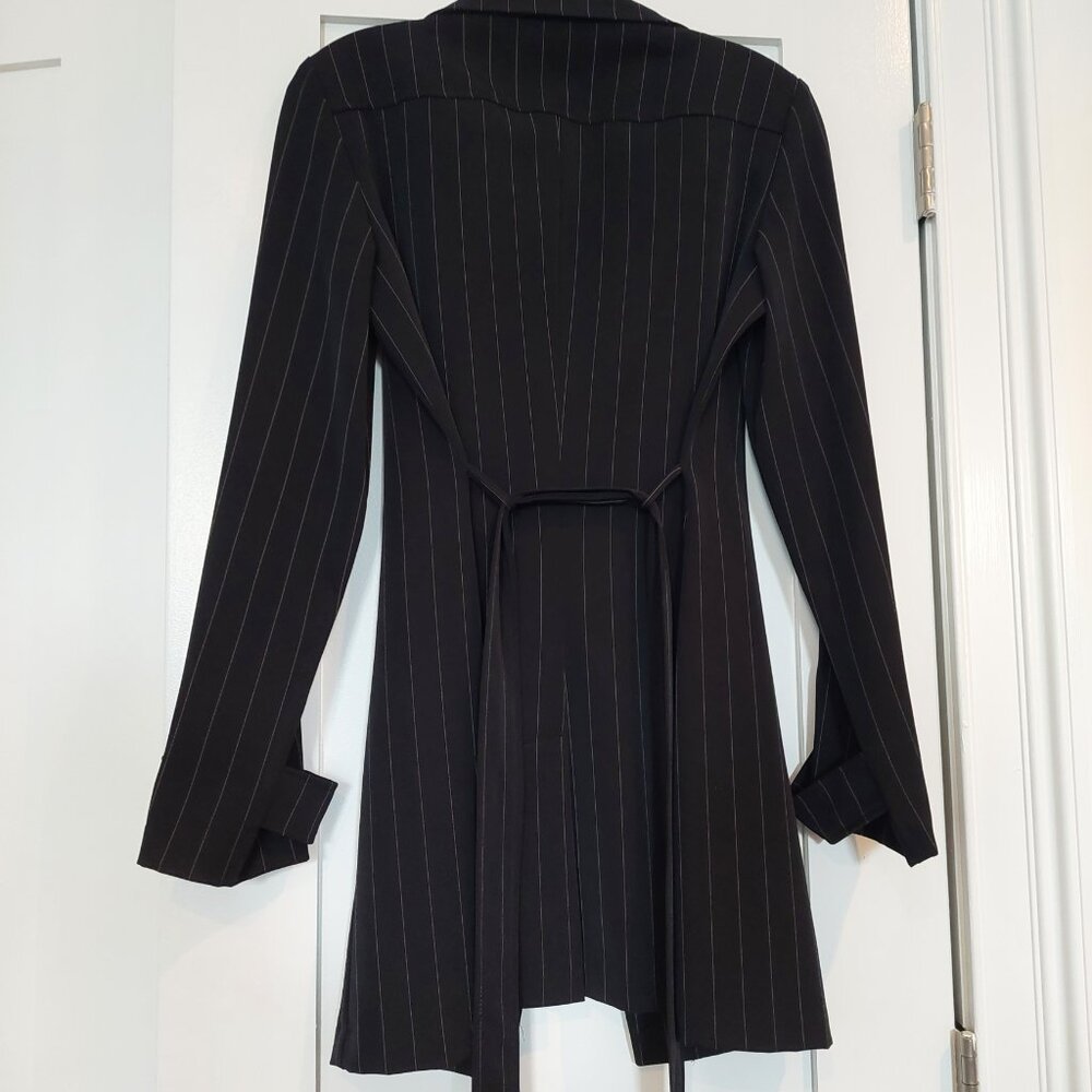 Mandee size 5 Black and White Striped Trench coat - Picture 8 of 14